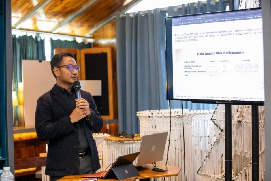 Dosen Departemen Akuntansi FEB Undip bersama peneliti dari Prince of Songkla University dan Universiti Malaya melaksanakan diskusi kolaborasi riset internasional bertema Digital Entrepreneurship di Prince of Songkla University, Thailand.